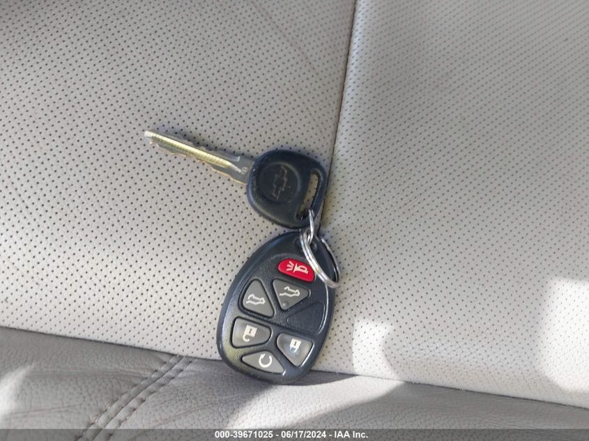 2013 Chevrolet Tahoe Ltz VIN: 1GNSKCE01DR231866 Lot: 39671025