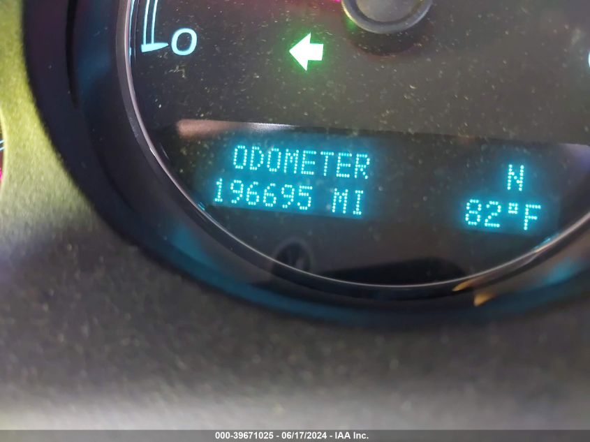 2013 Chevrolet Tahoe Ltz VIN: 1GNSKCE01DR231866 Lot: 39671025