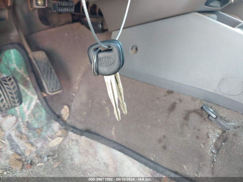 2002 Kia Sportage VIN: KNDJA723825149201 Lot: 39671092