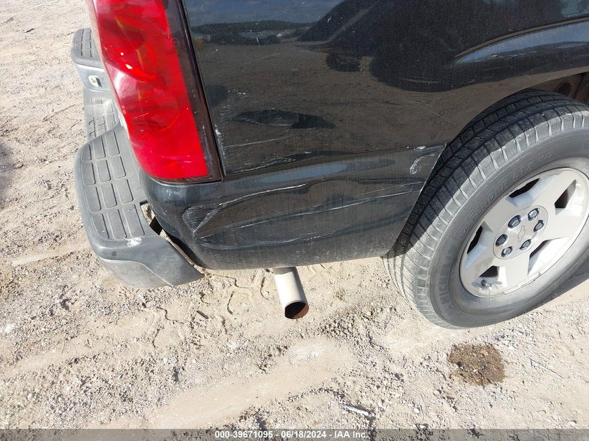 2005 Chevrolet Silverado 1500 Ls VIN: 2GCEC13T151223815 Lot: 39671095