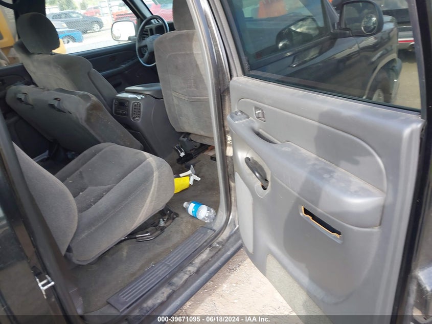 2005 Chevrolet Silverado 1500 Ls VIN: 2GCEC13T151223815 Lot: 39671095