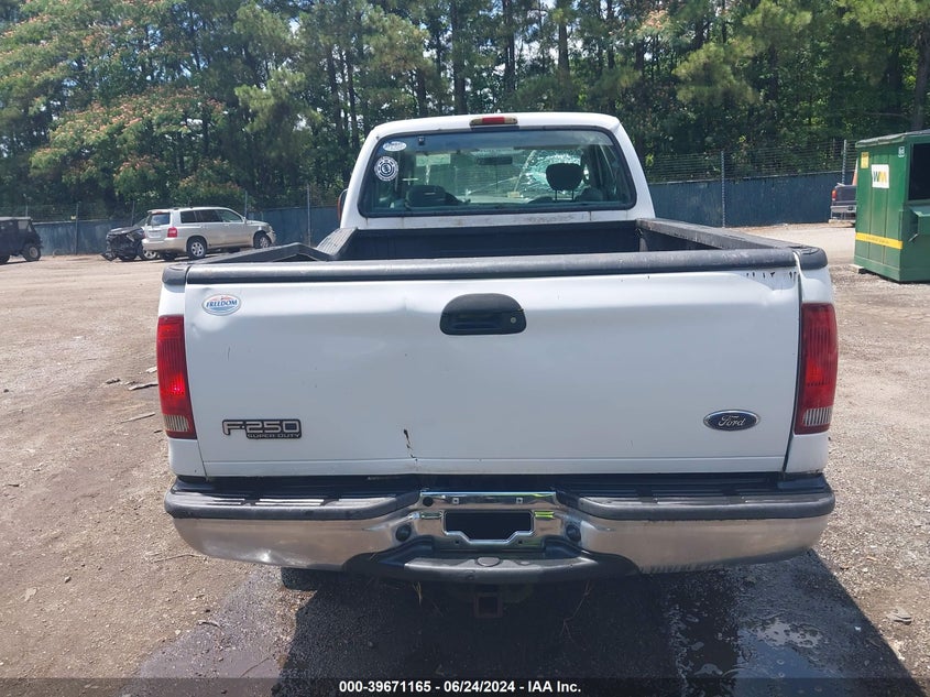 2003 Ford F-250 Lariat/Xl/Xlt VIN: 1FTNX21LX3ED55318 Lot: 39671165