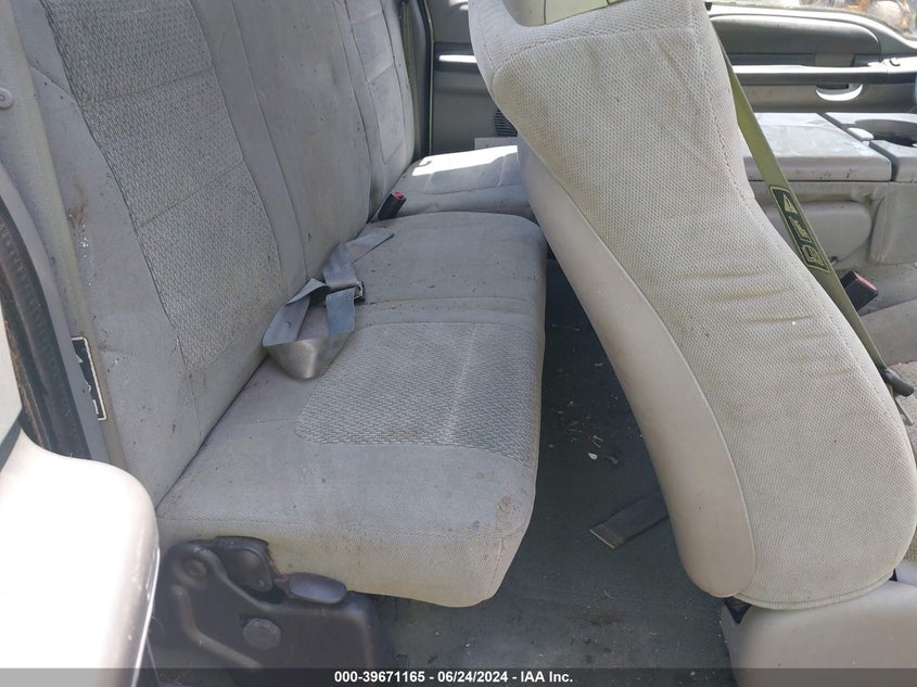 2003 Ford F-250 Lariat/Xl/Xlt VIN: 1FTNX21LX3ED55318 Lot: 39671165