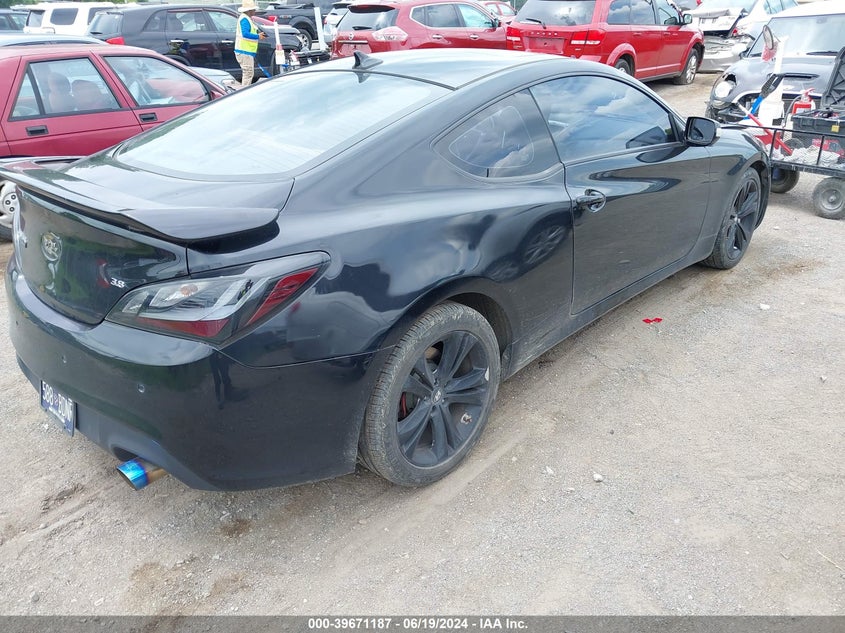 2010 Hyundai Genesis 3.8 Grand Touring VIN: KMHHU6KH9AU010738 Lot: 39671187