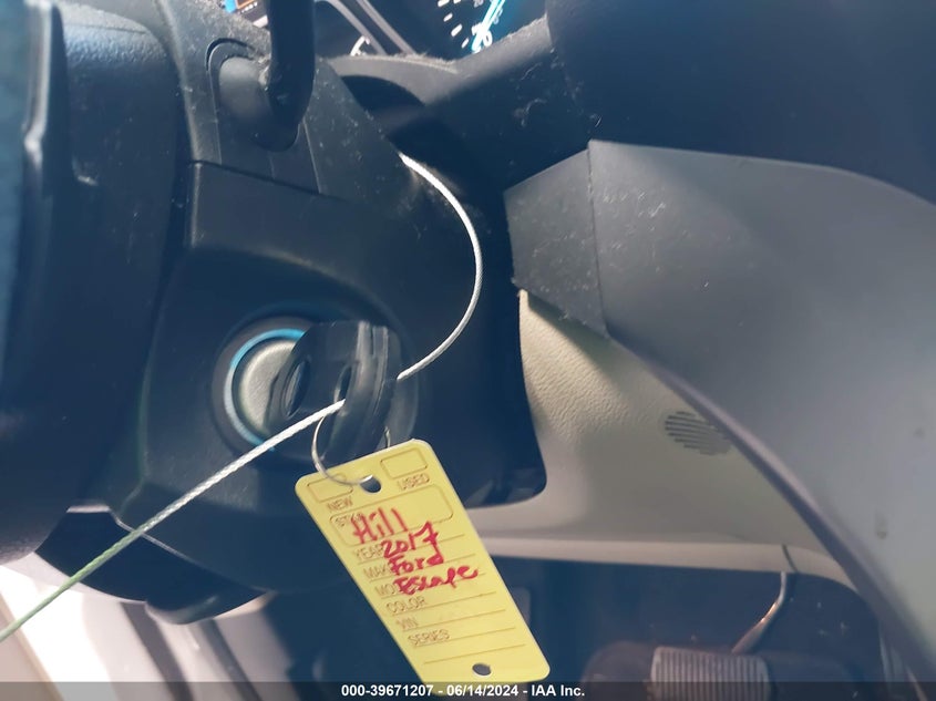 2017 Ford Escape Se VIN: 1FMCU9GD3HUD43321 Lot: 39671207