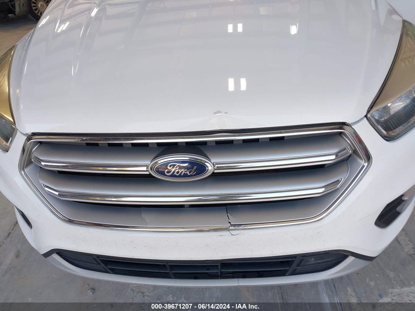 2017 Ford Escape Se VIN: 1FMCU9GD3HUD43321 Lot: 39671207