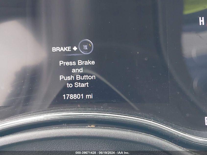 2017 Dodge Durango Sxt Rwd VIN: 1C4RDHAG1HC747784 Lot: 39671428