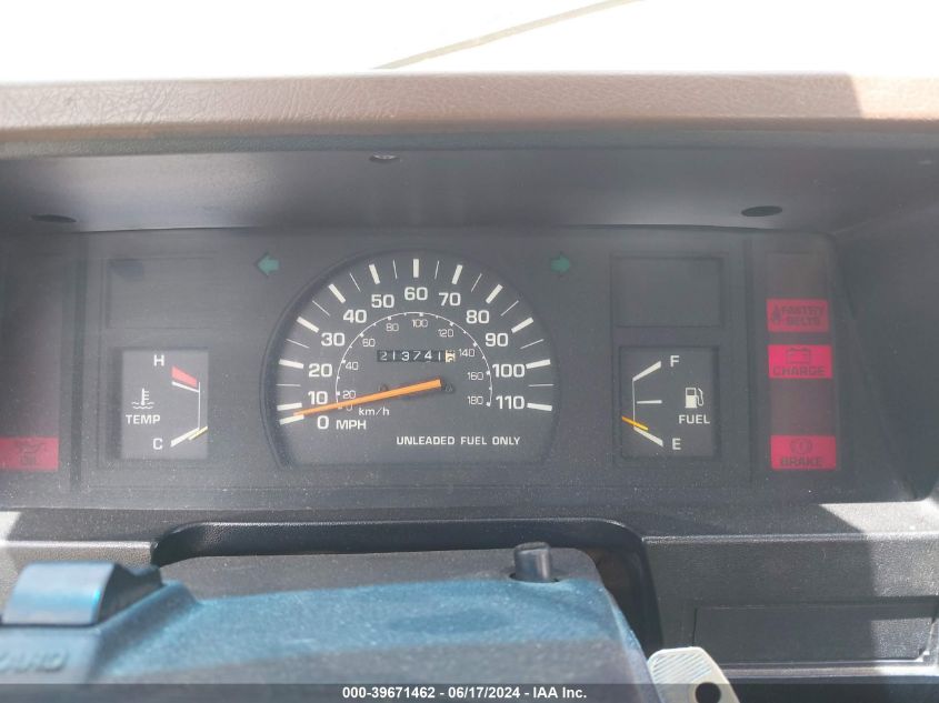 1985 Toyota Pickup Xtracab Rn56 Dlx VIN: JT4RN56D2F0131357 Lot: 39671462