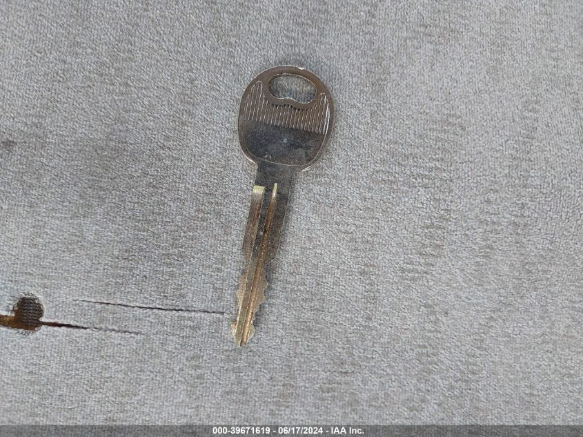 2005 Kia Optima Ex/Lx VIN: KNAGD126955427453 Lot: 39671619