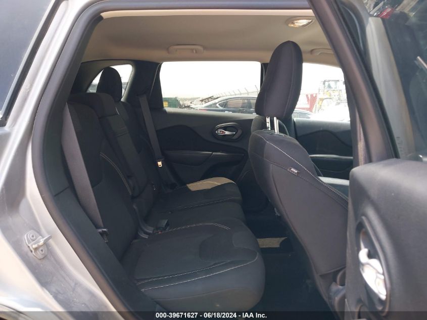 2015 Jeep Cherokee Latitude VIN: 1C4PJMCB2FW714668 Lot: 39671627