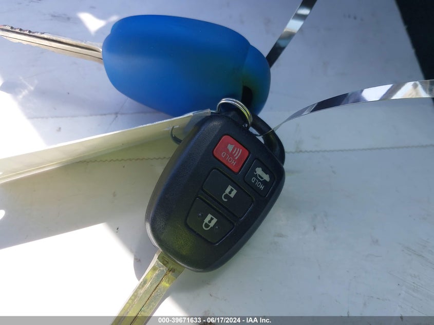 2016 Toyota Corolla S Plus VIN: 5YFBURHE3GP431465 Lot: 39671633