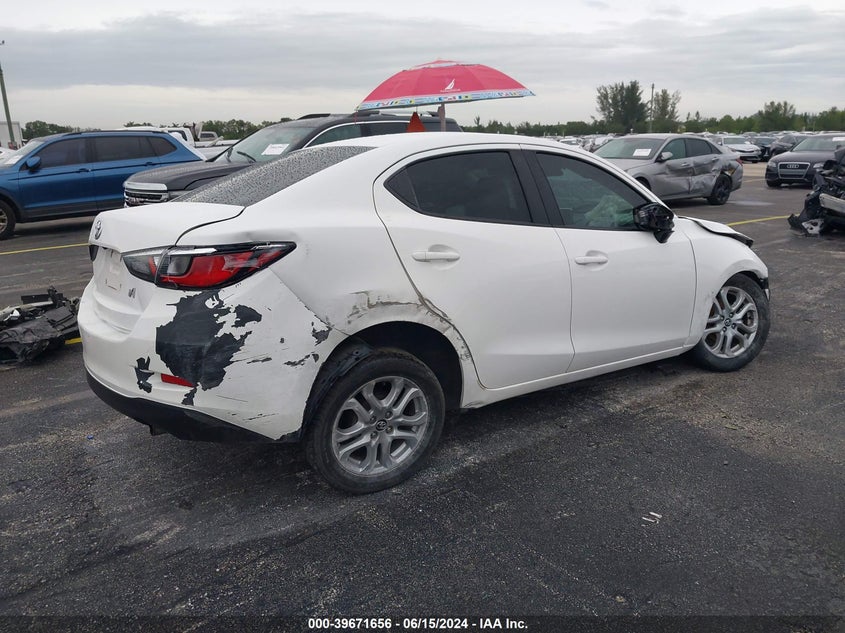 VIN 3MYDLBYV6HY183556 2017 TOYOTA YARIS IA