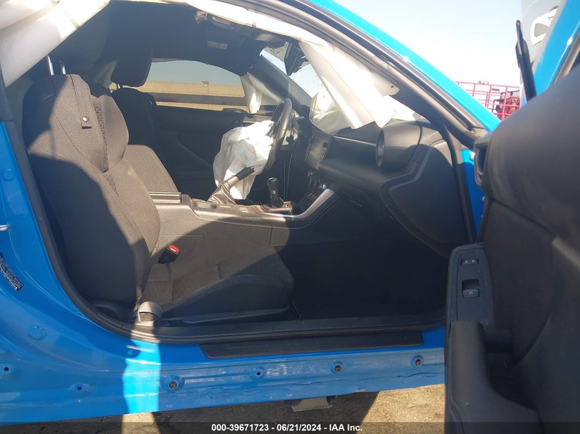 2022 Toyota Gr 86 VIN: JF1ZNBC14N8750427 Lot: 39671723