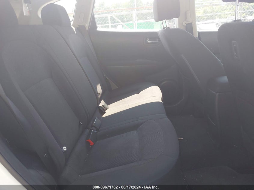 2015 Nissan Rogue Select S VIN: JN8AS5MT5FW674493 Lot: 39671782