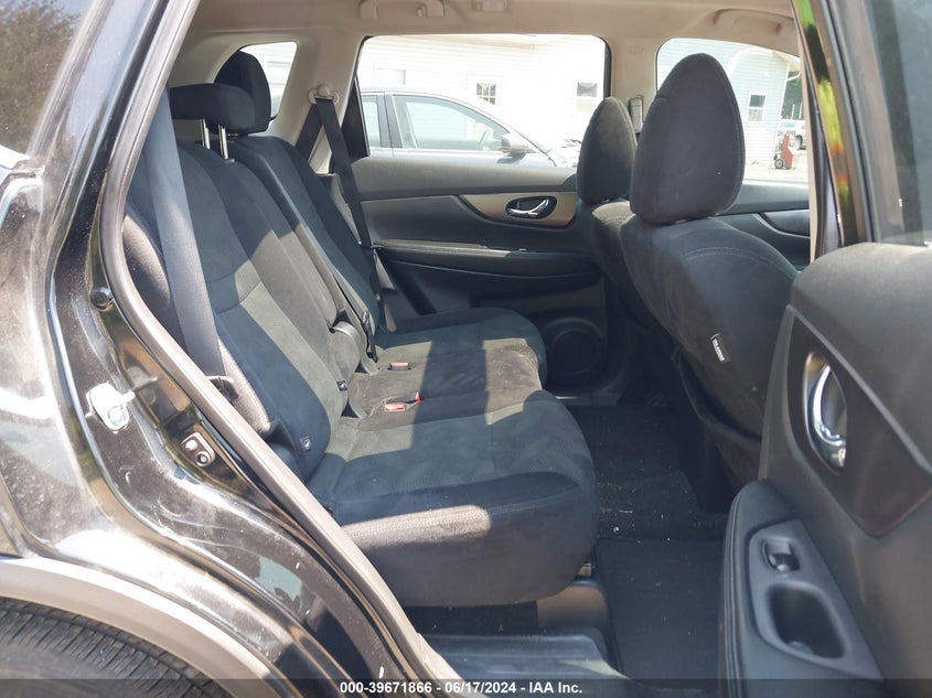 2016 Nissan Rogue Sv VIN: 5N1AT2MV7GC812588 Lot: 39671866