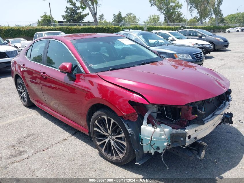 4T1B11HK5JU624934 2018 TOYOTA CAMRY - Image 1