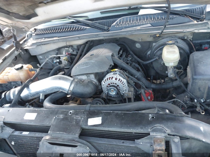 2006 Chevrolet Silverado 1500 Work Truck VIN: 2GCEC19T561116355 Lot: 39671918