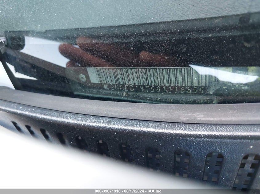 2006 Chevrolet Silverado 1500 Work Truck VIN: 2GCEC19T561116355 Lot: 39671918