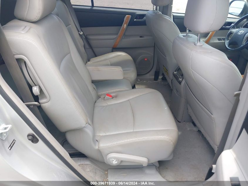 2010 Toyota Highlander Hybrid Limited V6 VIN: JTEJW3EH8A2046177 Lot: 39671939