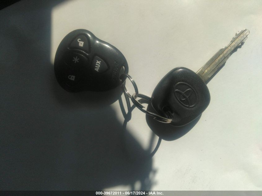 2003 Toyota Camry Xle VIN: 4T1BE32K83U758154 Lot: 39672011