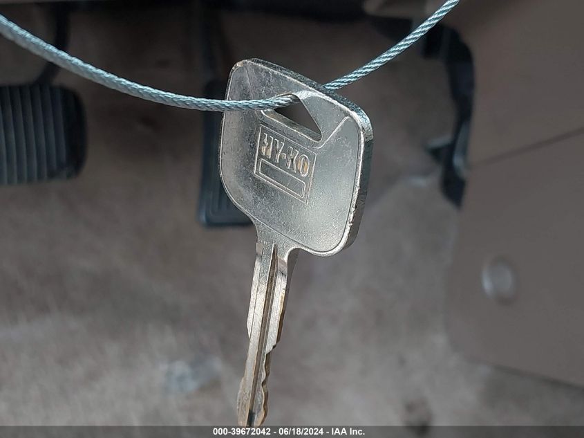 2000 Toyota 4Runner Sr5 V6 VIN: JT3GN86R8Y0160261 Lot: 39672042