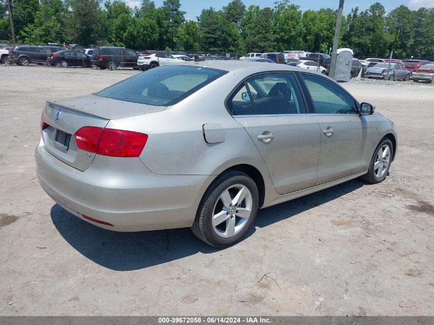 2013 Volkswagen Jetta 2.0L Tdi VIN: 3VWLL7AJ8DM213086 Lot: 39672058