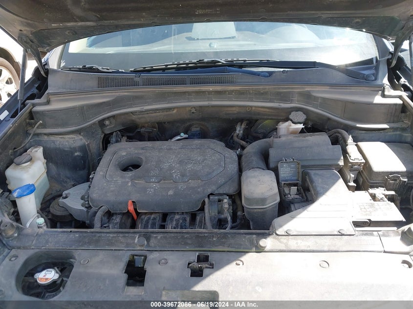 2017 Hyundai Santa Fe Sport VIN: 5XYZT3LB4HG495743 Lot: 39672086