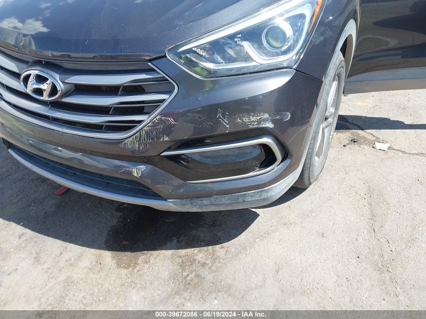 2017 Hyundai Santa Fe Sport VIN: 5XYZT3LB4HG495743 Lot: 39672086