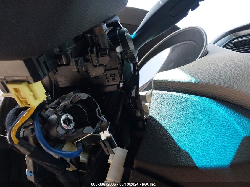 2017 Hyundai Santa Fe Sport VIN: 5XYZT3LB4HG495743 Lot: 39672086