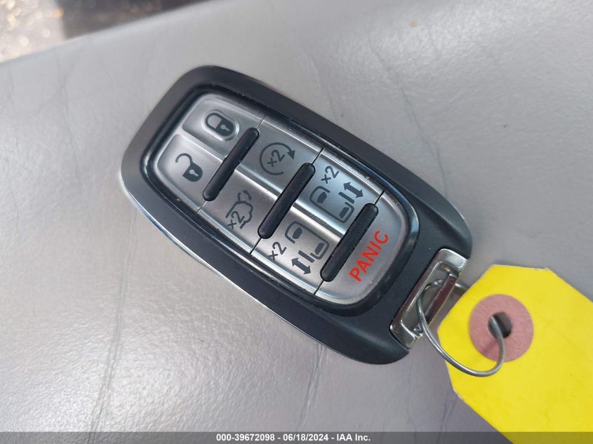 2021 Chrysler Pacifica Hybrid Touring L VIN: 2C4RC1L72MR596480 Lot: 39672098