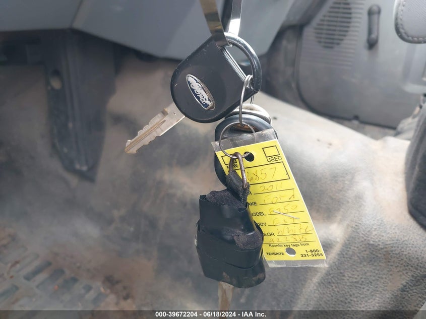 2011 Ford F-250 Xl VIN: 1FT7X2A67BEA22835 Lot: 39672204