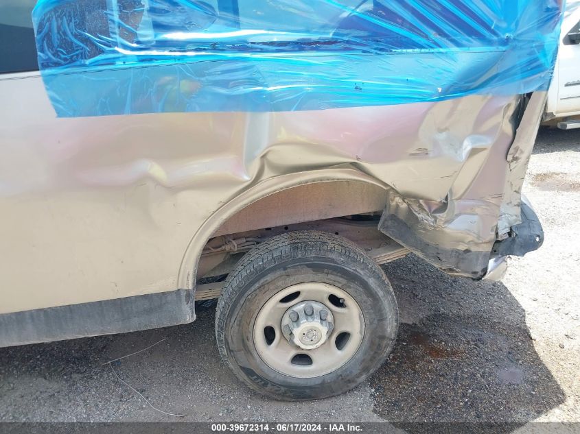 2004 GMC Savana Standard VIN: 1GJGG25U441109524 Lot: 39672314