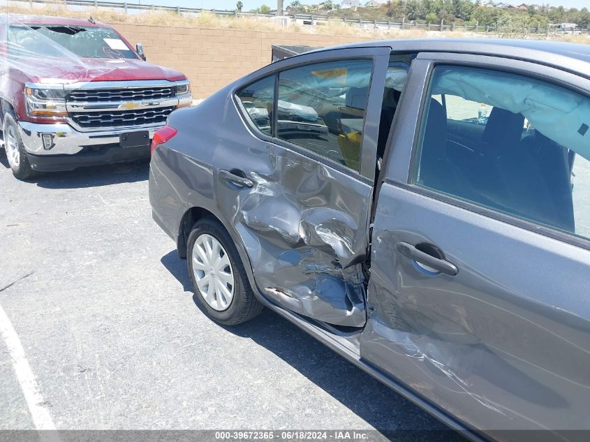 2016 Nissan Versa 1.6 S VIN: 3N1CN7AP2GL882579 Lot: 39672365