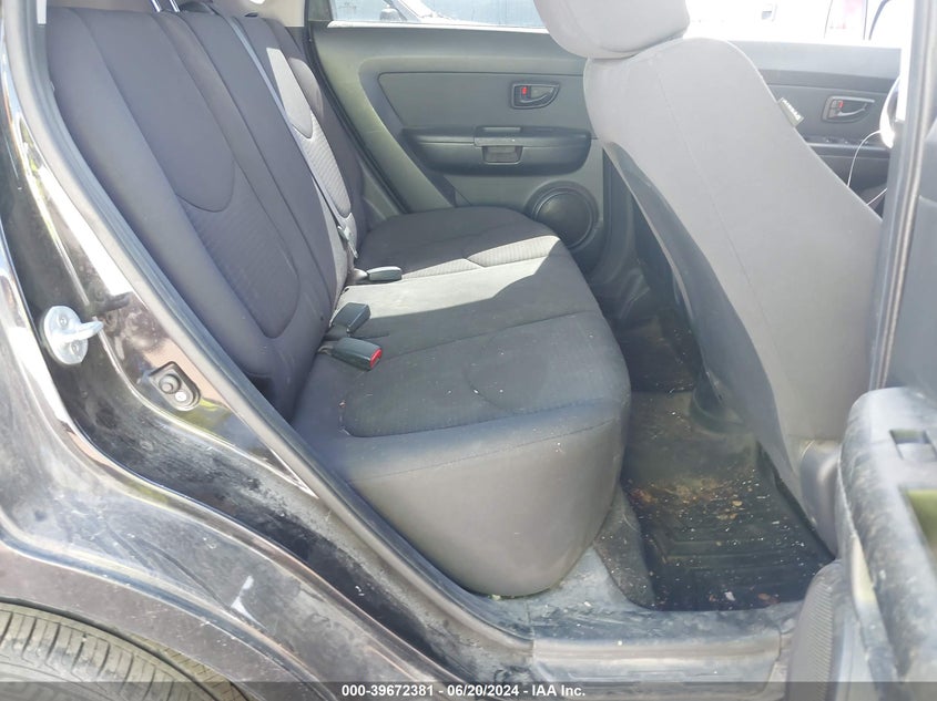 2013 Kia Soul VIN: KNDJT2A52D7556955 Lot: 39672381