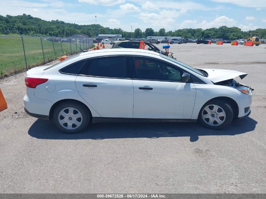 2018 Ford Focus S VIN: 1FADP3E2XJL236735 Lot: 39672526