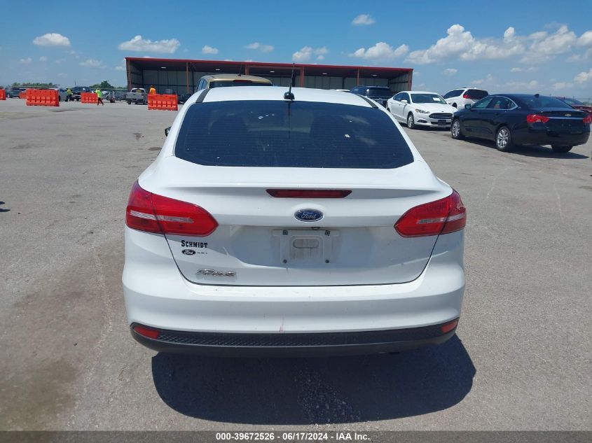 2018 Ford Focus S VIN: 1FADP3E2XJL236735 Lot: 39672526