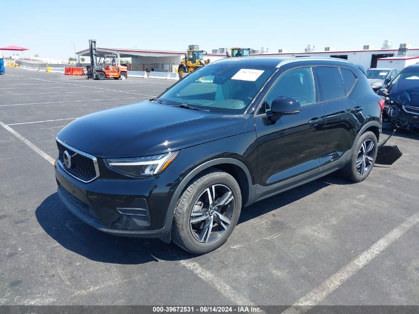 2023 Volvo Xc40 B5 Core VIN: YV4L12UK7P2028679 Lot: 39672531