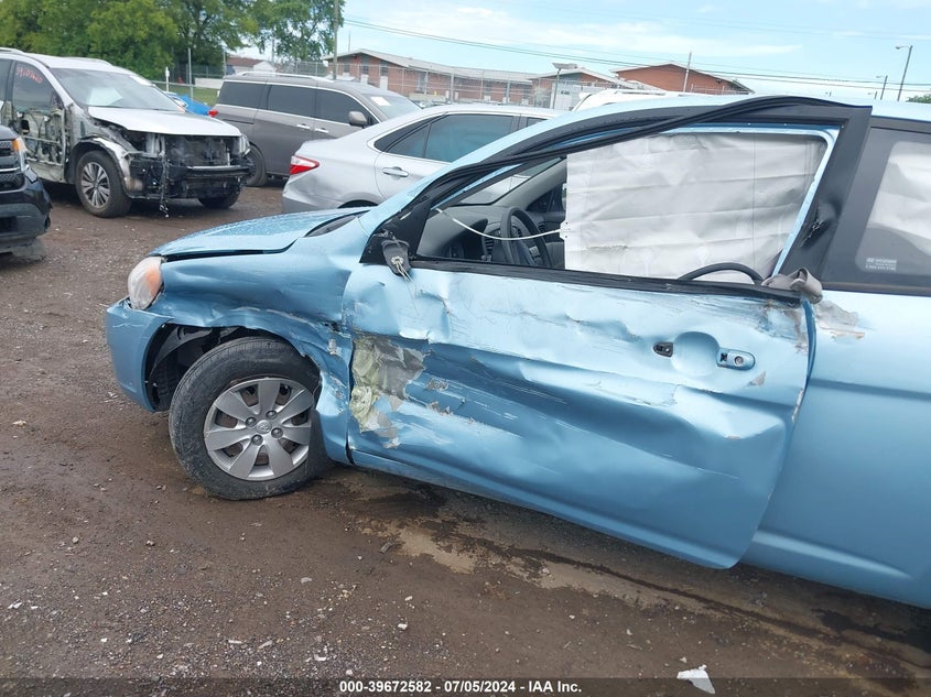 2010 Hyundai Accent Gs VIN: KMHCM3ACXAU170612 Lot: 39672582