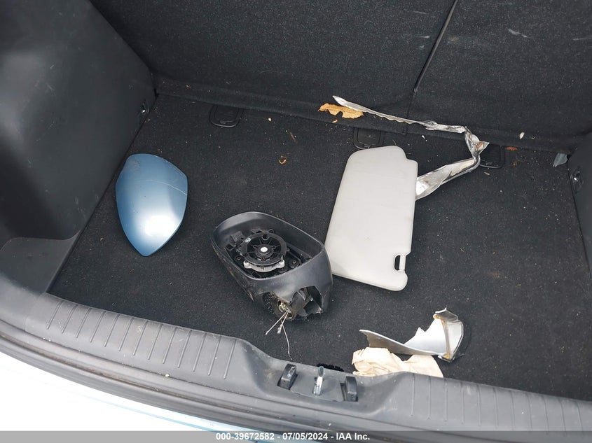 2010 Hyundai Accent Gs VIN: KMHCM3ACXAU170612 Lot: 39672582