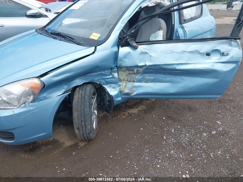 2010 Hyundai Accent Gs VIN: KMHCM3ACXAU170612 Lot: 39672582