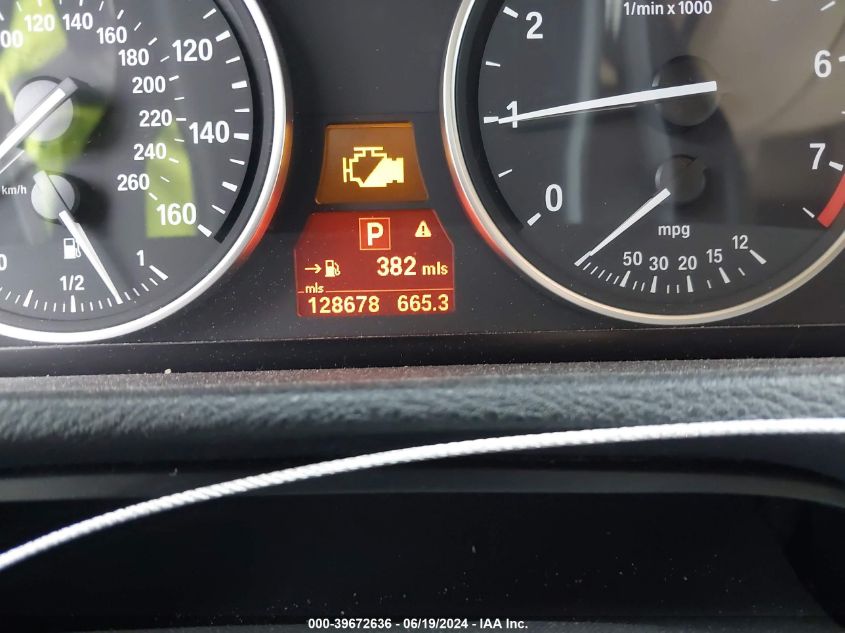 2011 BMW X5 xDrive35I VIN: 5UXZV4C50BL415858 Lot: 39672636