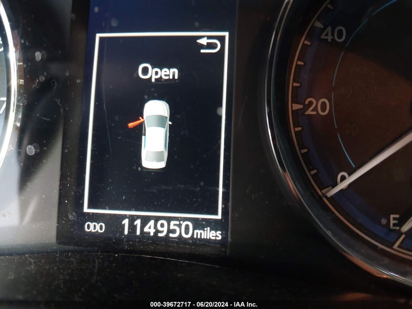 2017 TOYOTA COROLLA SE - 5YFBURHE4HP656074