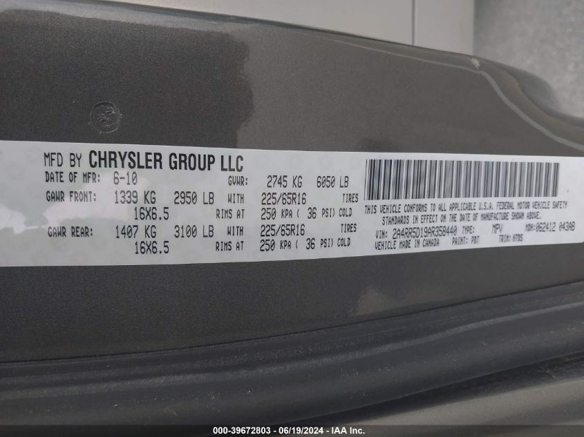 2010 Chrysler Town & Country Touring VIN: 2A4RR5D19AR358440 Lot: 39672803