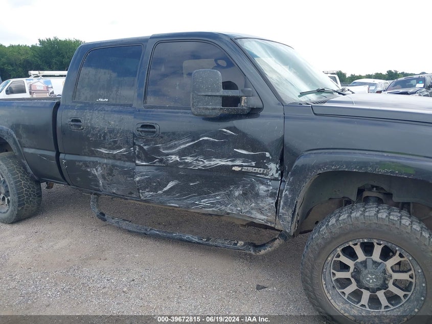 2004 Chevrolet Silverado C2500 Heavy Duty VIN: 1GCHC23U14F205186 Lot: 39672815