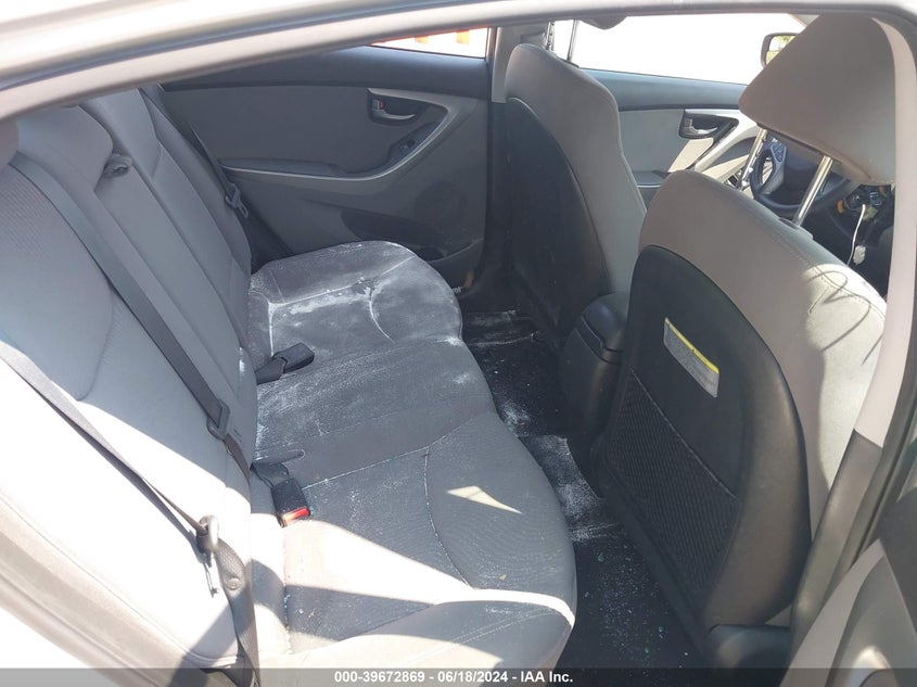 KMHDH4AE7FU237481 2015 Hyundai Elantra Se