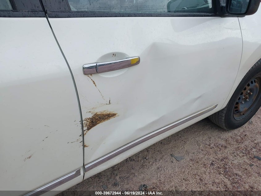 2014 Nissan Rogue Select S VIN: JN8AS5MV1EW718697 Lot: 39672944