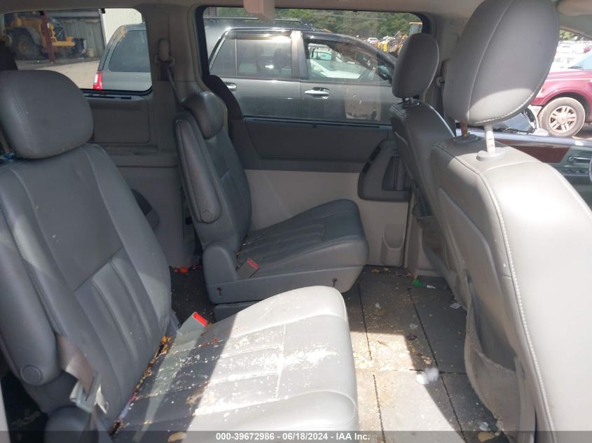 2009 Chrysler Town & Country Touring VIN: 2A8HR54189R594261 Lot: 39672986