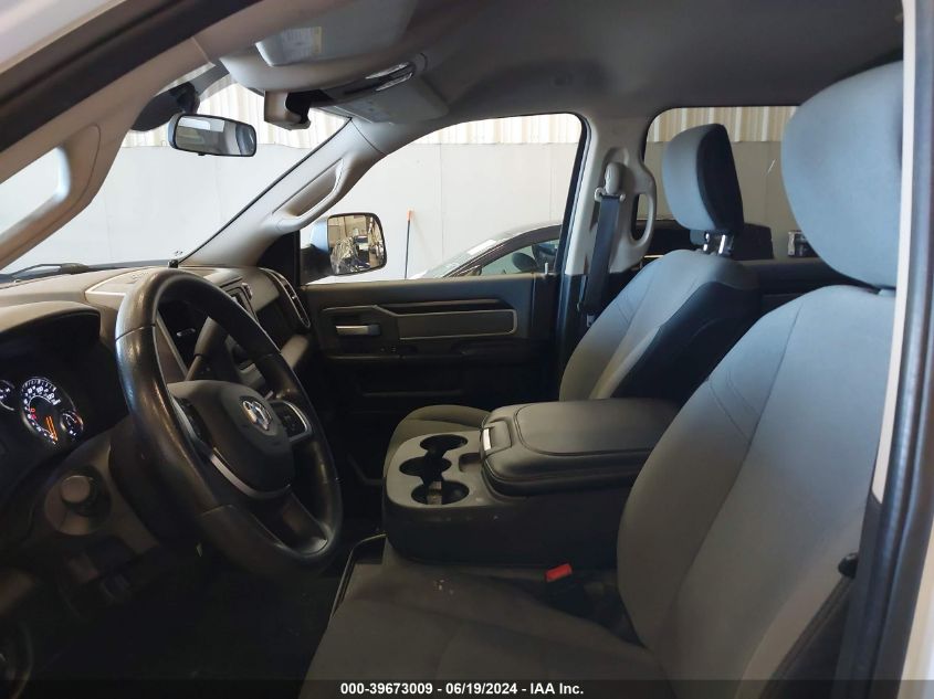 2020 Ram 3500 Big Horn 4X4 6'4 Box VIN: 3C63R3DLXLG141948 Lot: 39673009