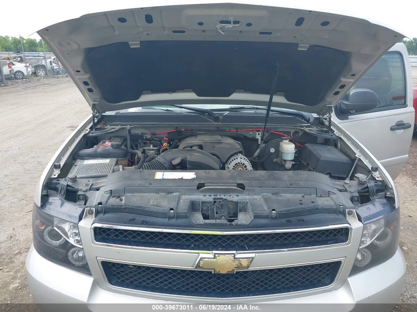 2007 Chevrolet Tahoe Ls VIN: 1GNFC13C47J404203 Lot: 39673011