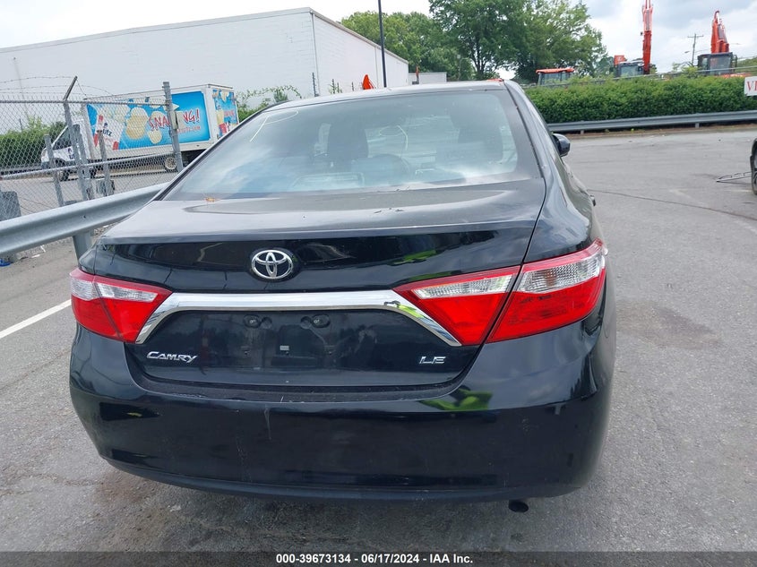 2015 Toyota Camry Le VIN: 4T4BF1FK4FR515978 Lot: 39673134